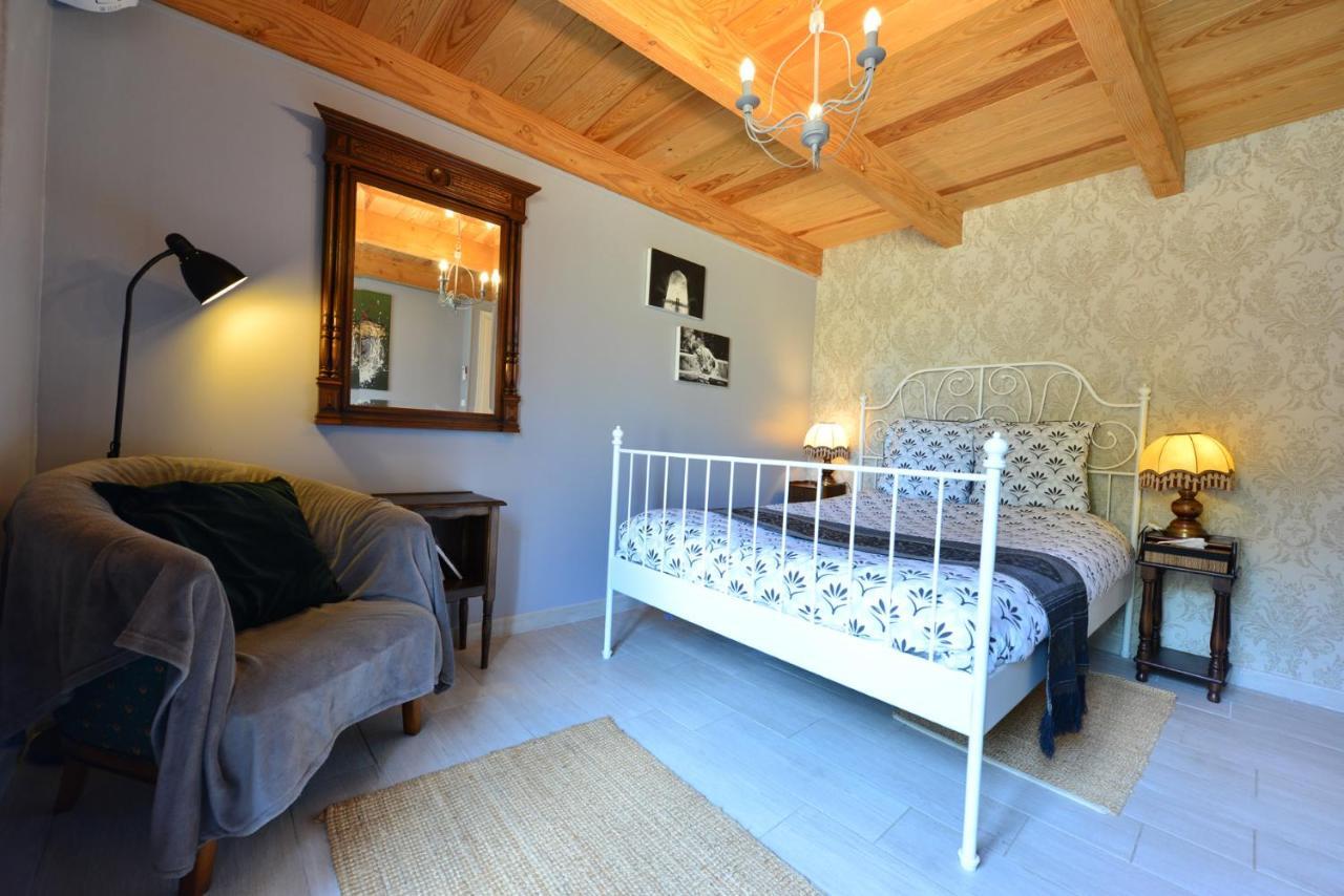 Chez Pique-Fesse Chambre D'Hote Saint-Martin-L'ars Exterior foto